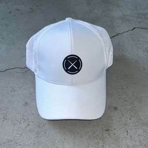 Cuts Clothing Men’s Logo Hat